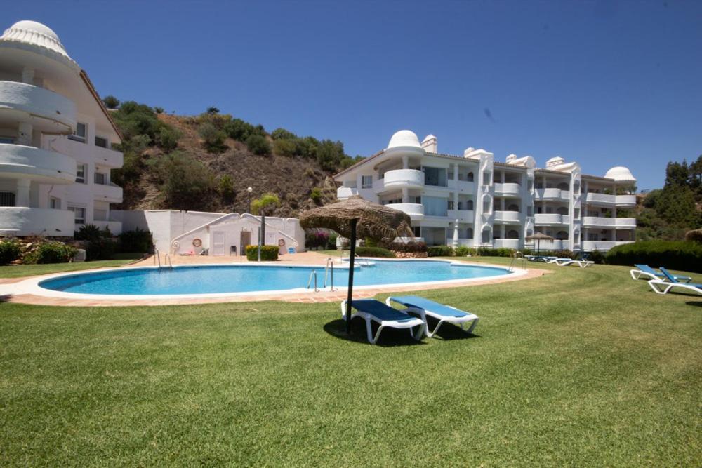 Wonderful 2 Bed Apartment With Stunning Sea Views Sitio de Calahonda Zewnętrze zdjęcie