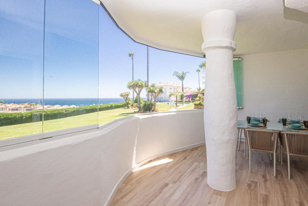 Wonderful 2 Bed Apartment With Stunning Sea Views Sitio de Calahonda Zewnętrze zdjęcie